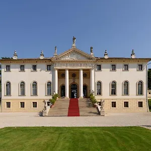 4* Hotel Corner Della Regina
